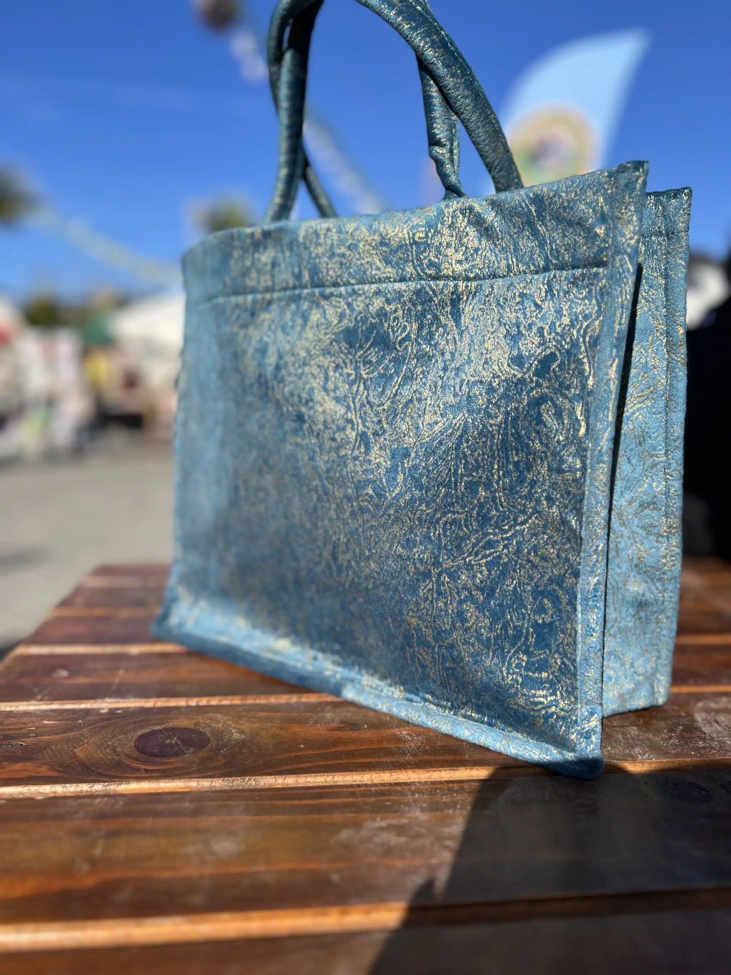 Nur ( petroleum) Tote Bag
