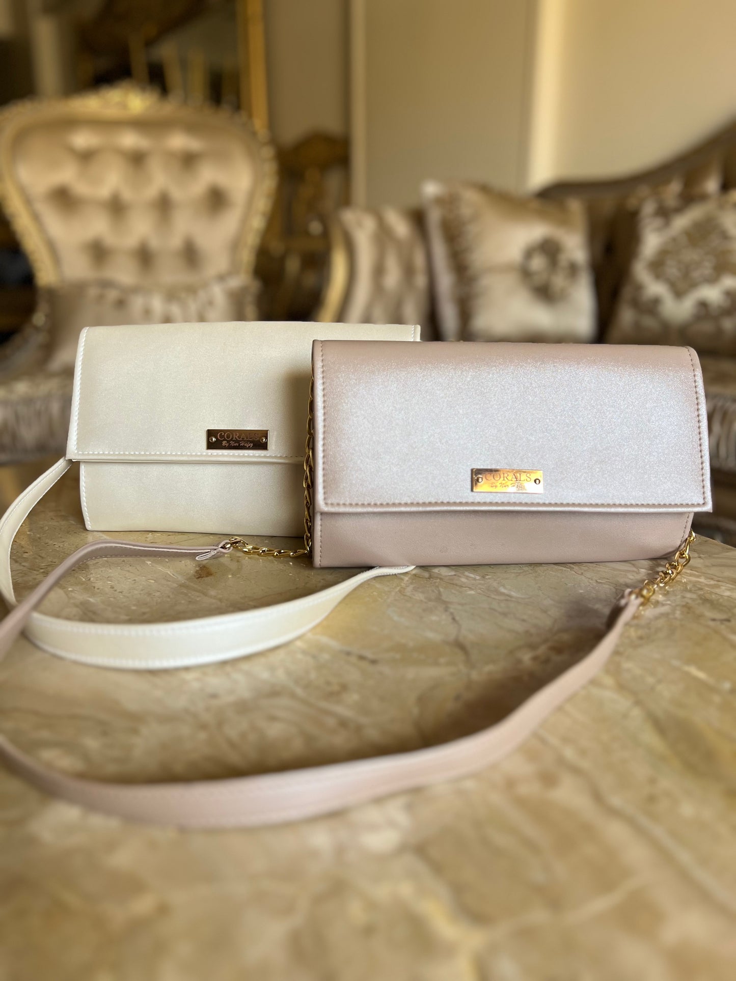 Shimmer clutch